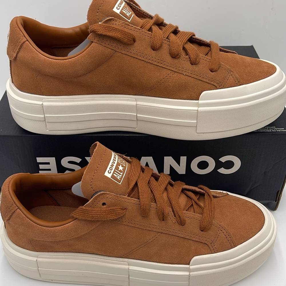 Converse Men’s Tan Platform Sneakers A10090C
CTAS CRUISE OX WARM TAN/EGRET/EGRET - Picture 2 of 16